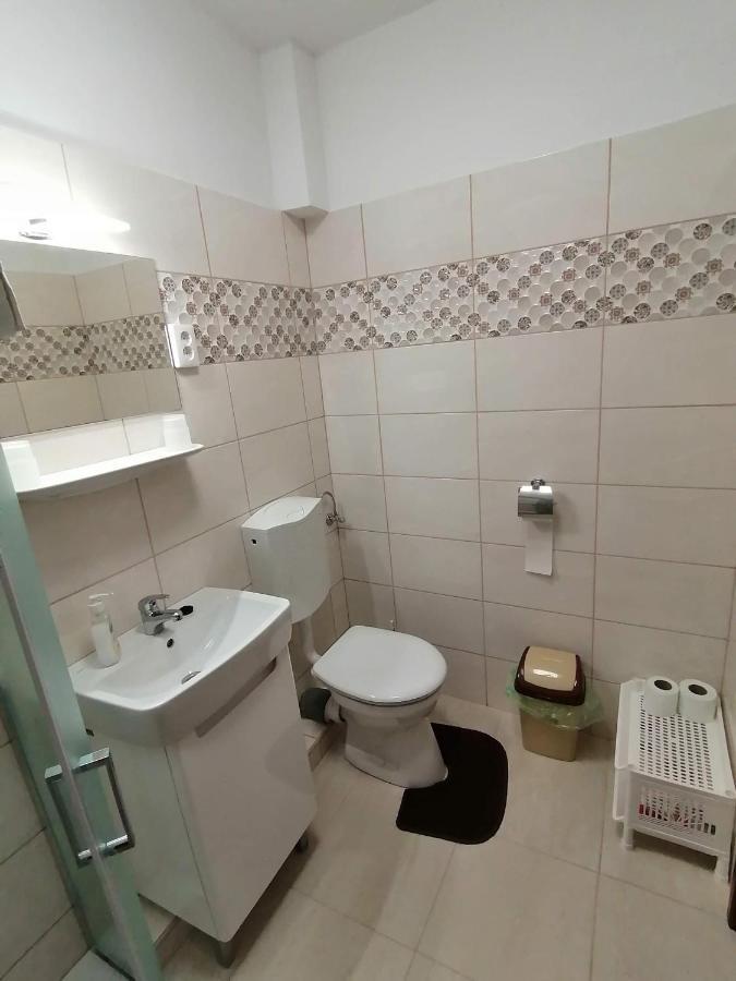 Joos Apartman Sárvár Buitenkant foto