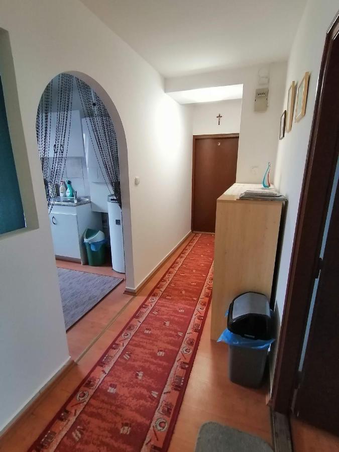 Joos Apartman Sárvár Buitenkant foto